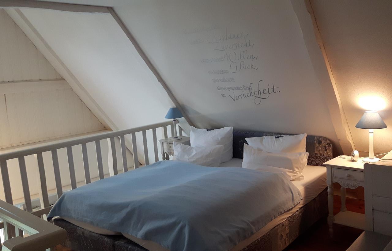 Landsitzhotel Und Seminarium Peterhof Hodorf エクステリア 写真